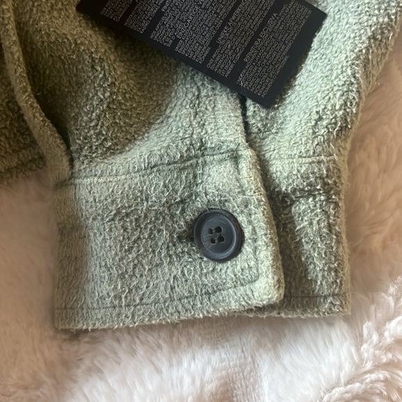 New With Tags Forever 21 cropped oversized lightweight jacket - Small - Picture 8 of 9